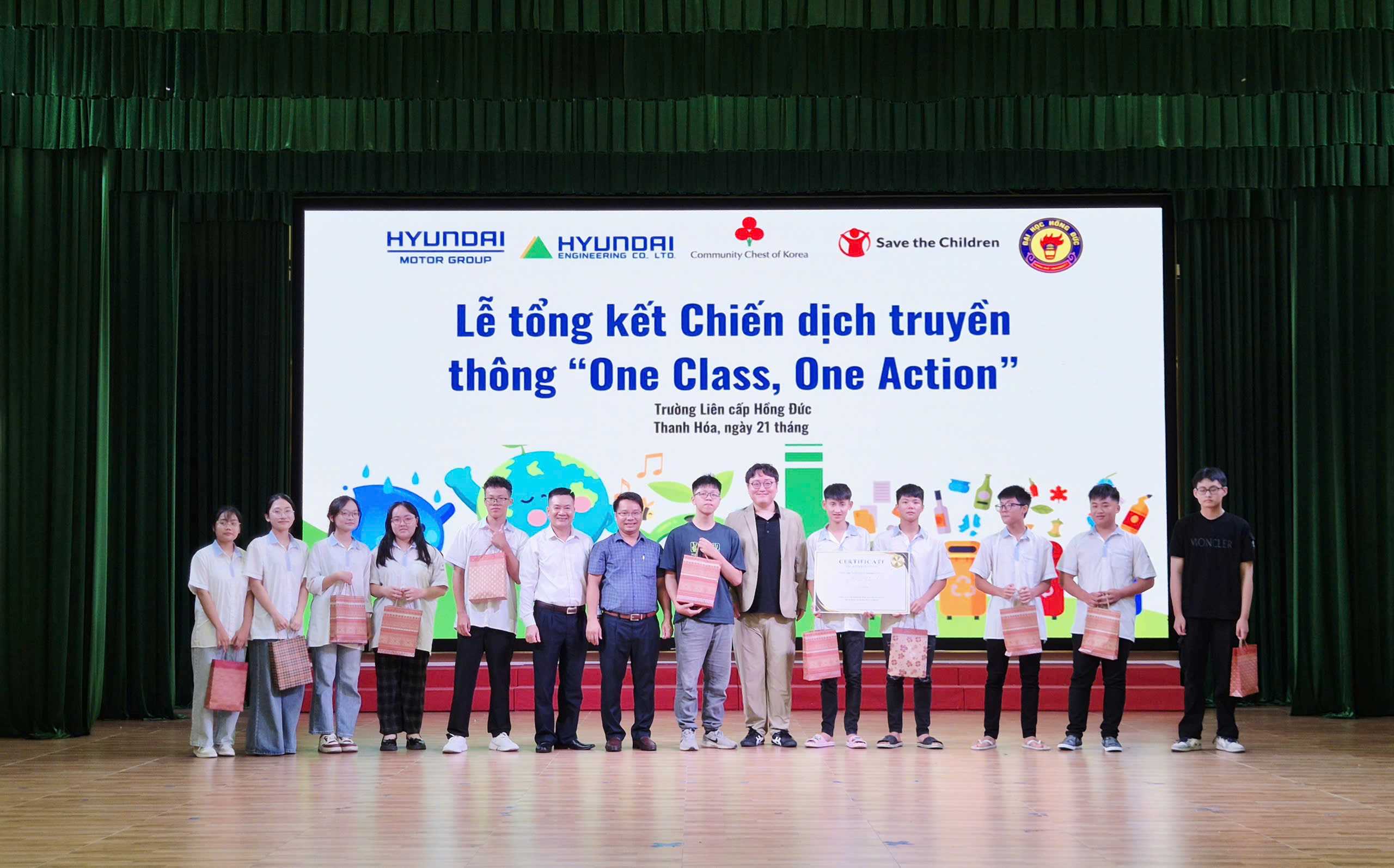 LỄ TỔNG KẾT CHIẾN DỊCH TRUYỀN THÔNG “MỖI LỚP MỘT HÀNH ĐỘNG XANH – ONE CLASS ONE ACTION”